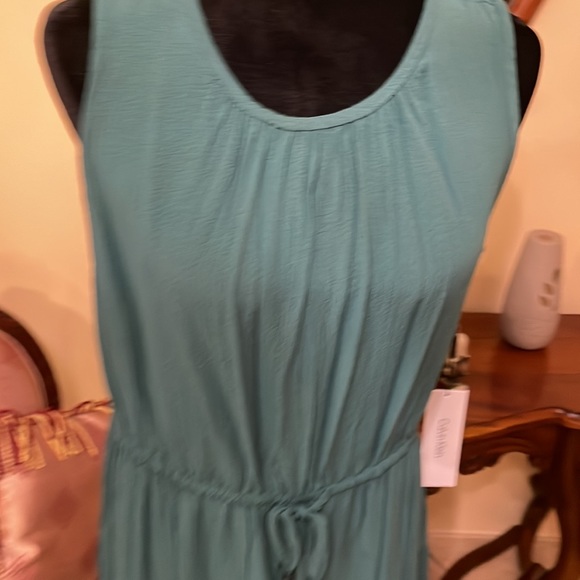 CALVIN KLEIN tiered
Crinkle Gauze Ruffle Dress - Picture 8 of 12